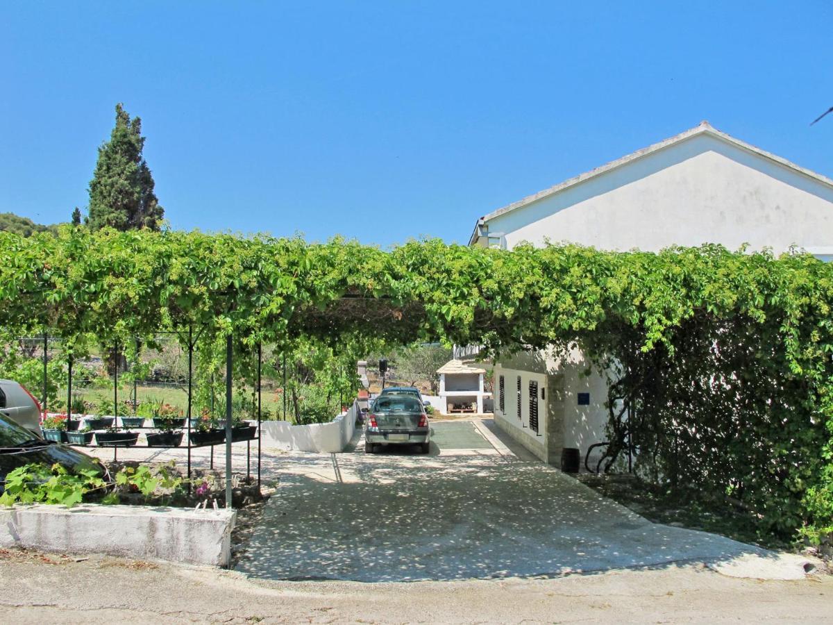 Apartment Klaric-2 By Interhome Trogir Exterior foto